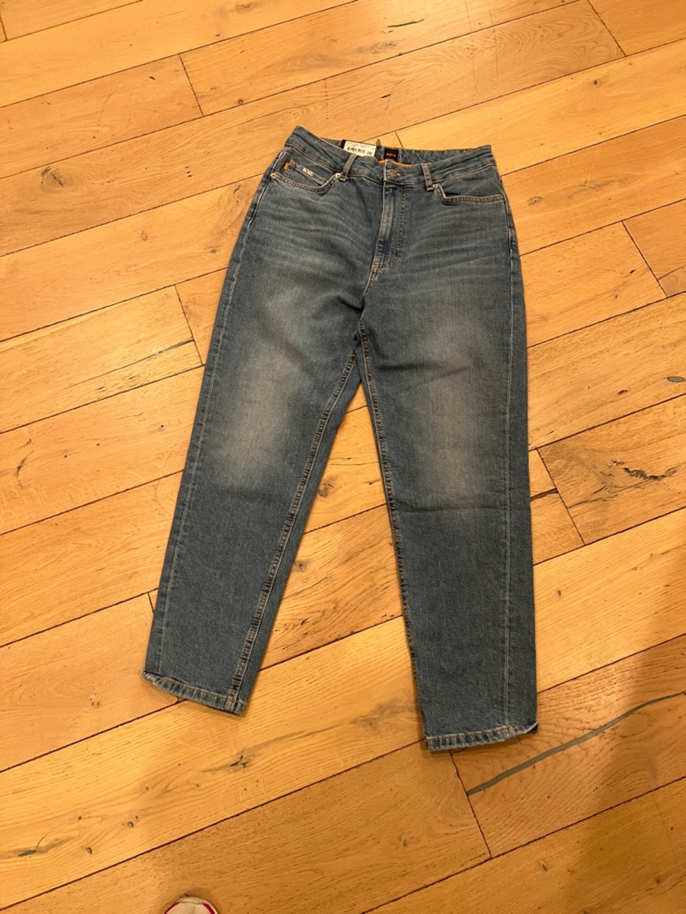 Hugo Boss Women's High-Rise Ruth mom Jean, 26W